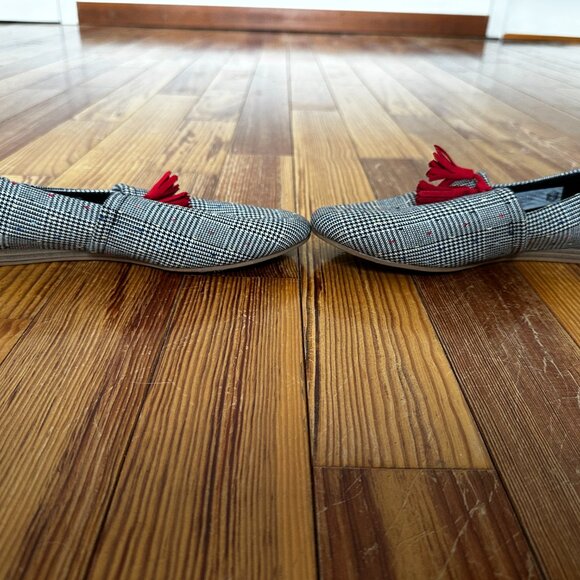 Toms Kelli Womens Size 8.5 Striped Red Tasseled Casual Comfort Flats Shoes - Picture 5 of 7